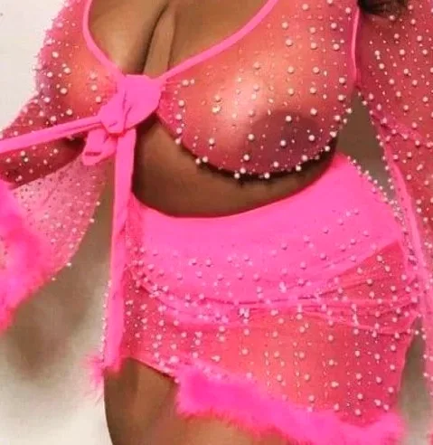 Jovana, 39