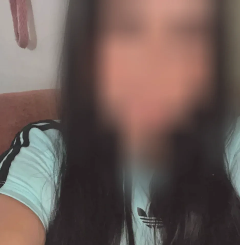 Miriam, 25